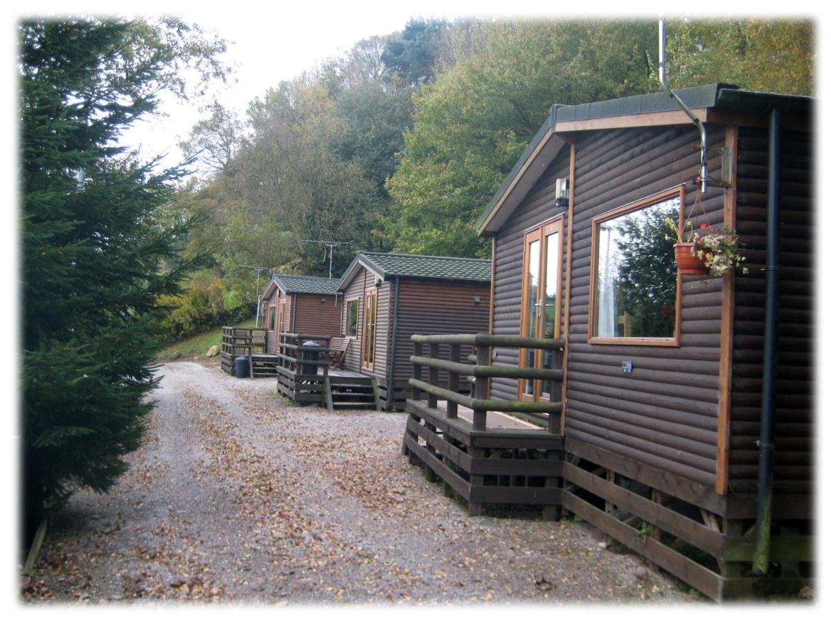 The Raddle Inn Log Cabins Croxden المظهر الخارجي الصورة